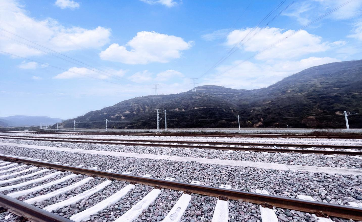 西延高铁延安段 330kV 供电工程